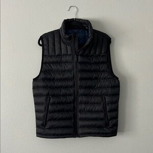 Dockers Men's Black Puffer Vest - Packable Travel Vest